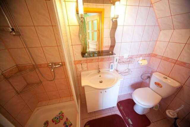 Фермерские дома VILLA HOCHOŁÓWKA Dobra-9